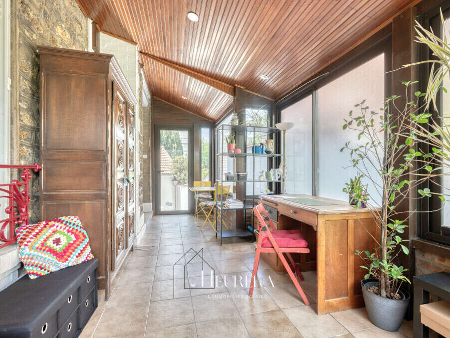 Maison à SAINT-MAUR-DES-FOSSES