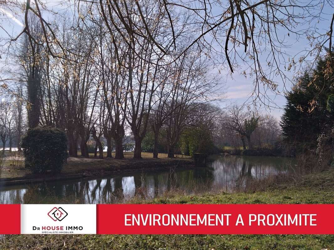 Maison à FOLLAINVILLE-DENNEMONT