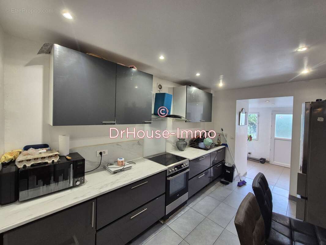 Maison à LES MUREAUX