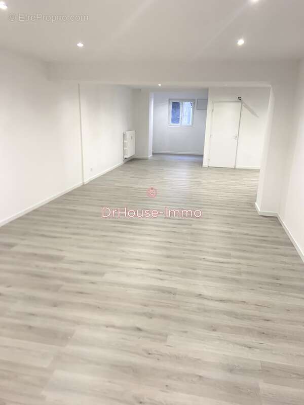 Commerce à MARSEILLE-3E