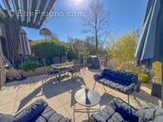 Appartement à LE MESNIL-SAINT-DENIS