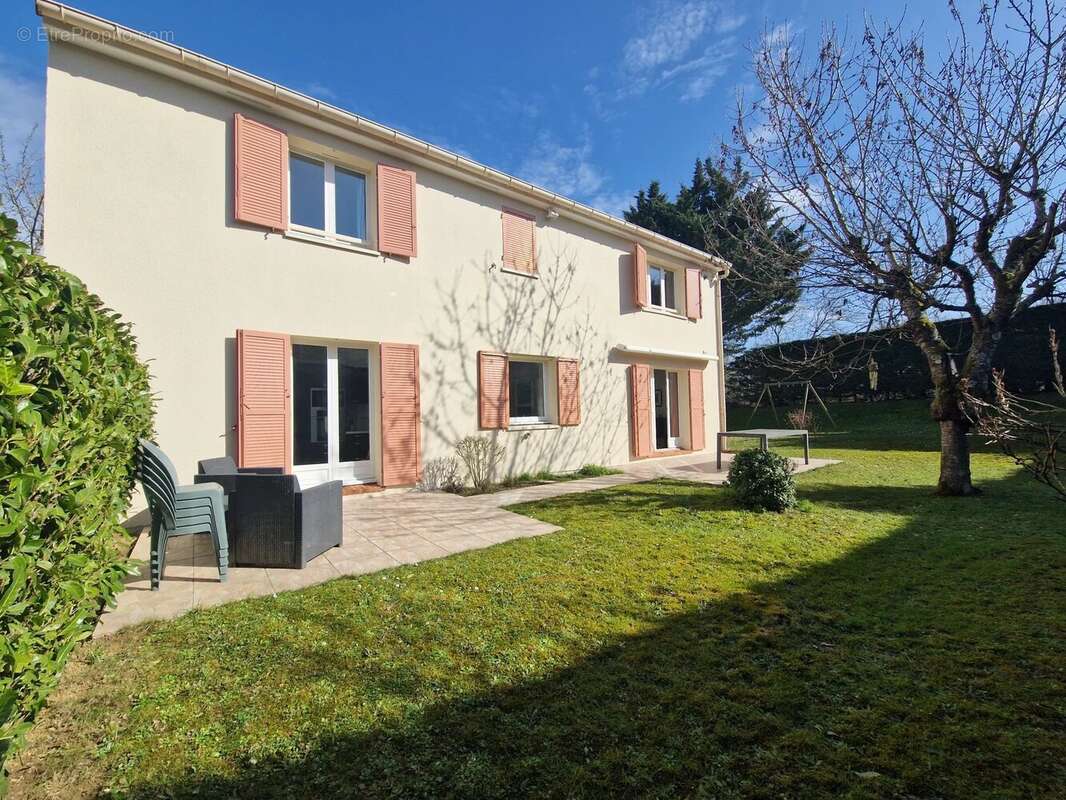 Maison à MONTIGNY-LE-BRETONNEUX