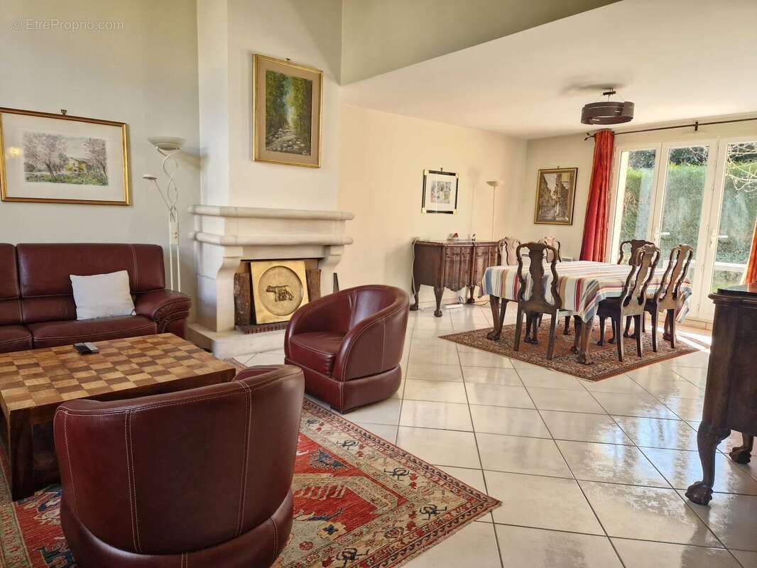 Maison à MONTIGNY-LE-BRETONNEUX