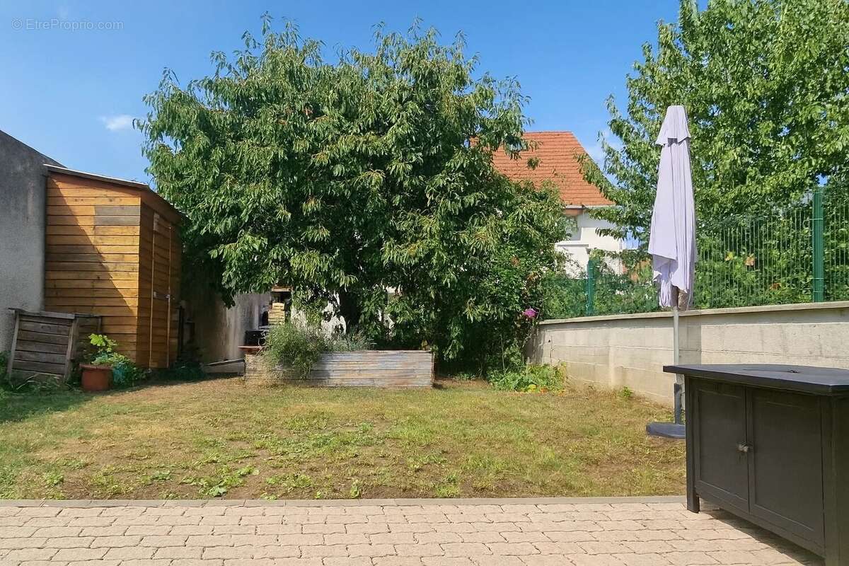 Maison à FONTENAY-TRESIGNY