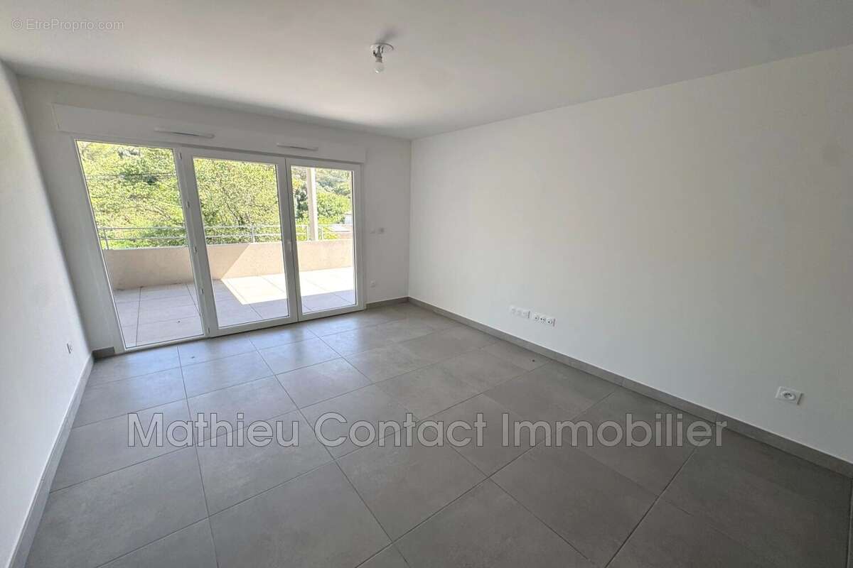Appartement à NIMES