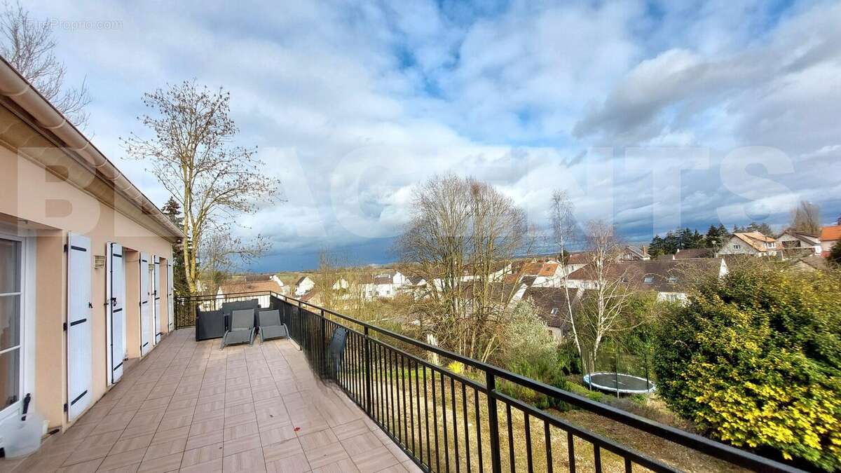 20250222_150300[1] - Maison à PENCHARD