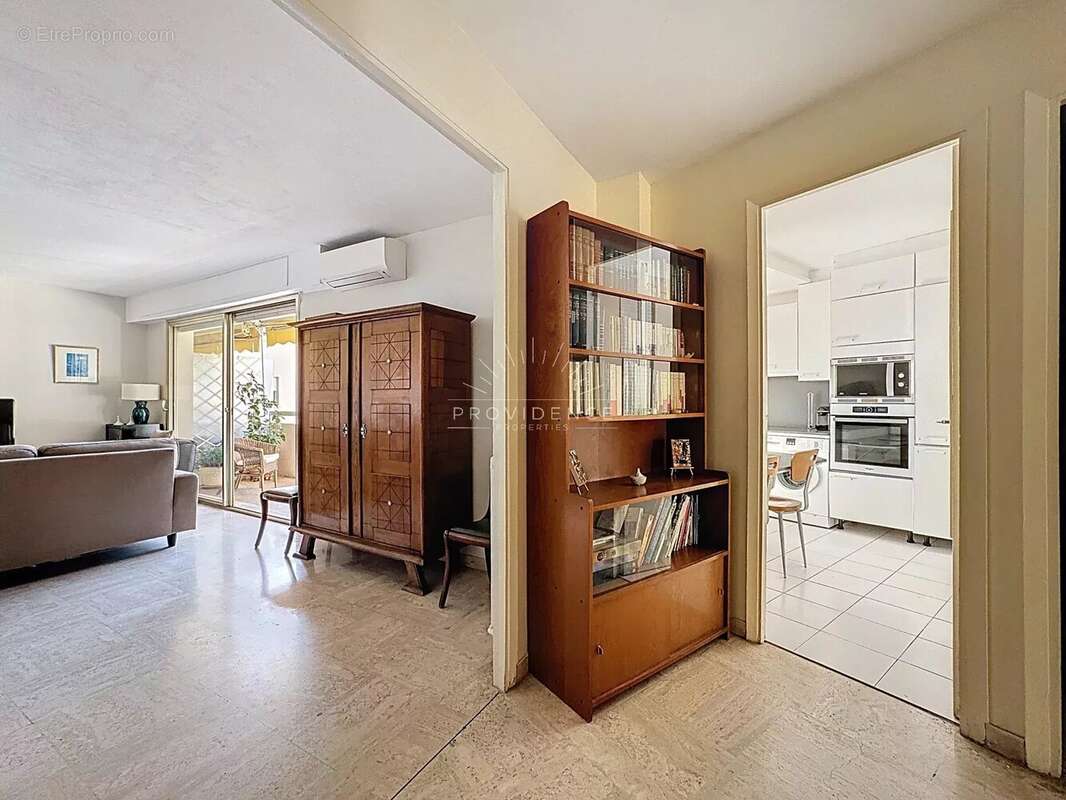 Appartement à LE CANNET