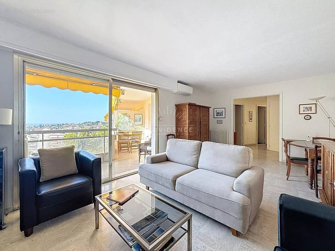 Appartement à LE CANNET