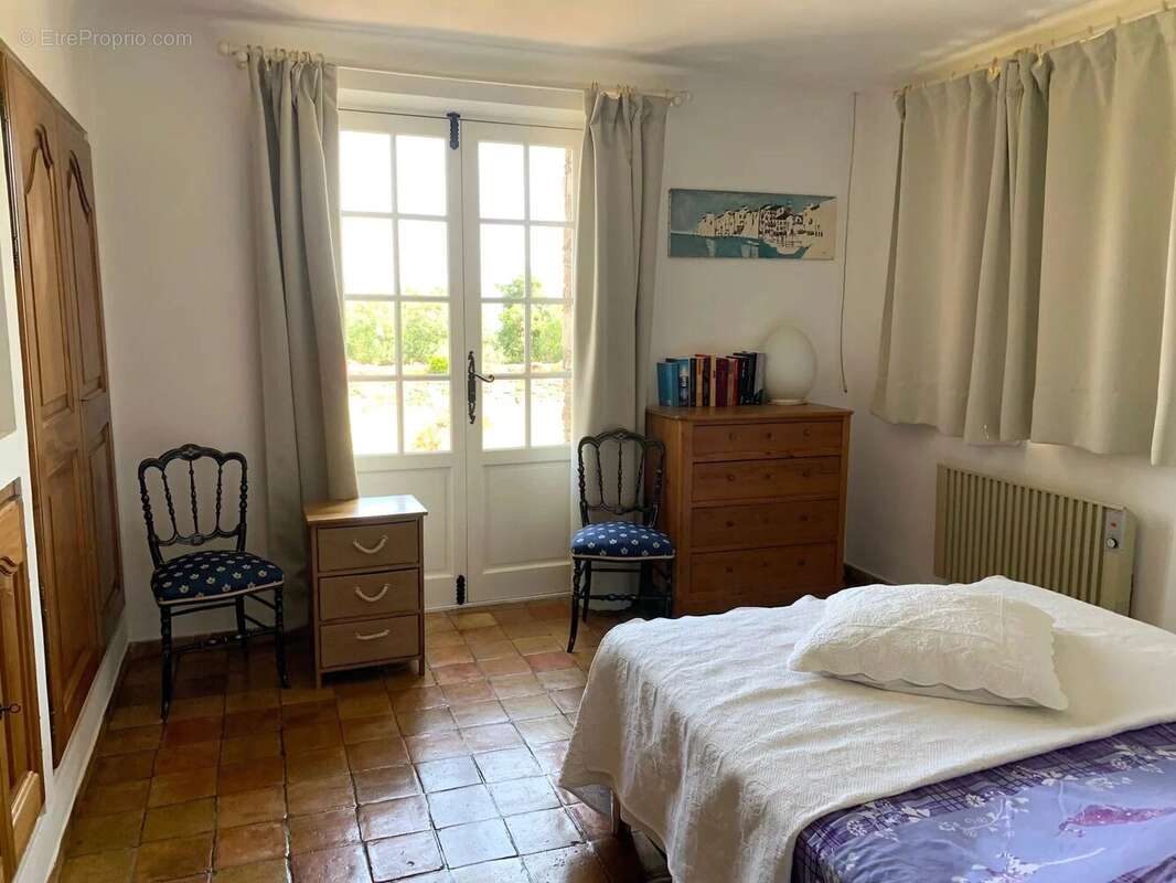 Maison à LA GARDE-FREINET