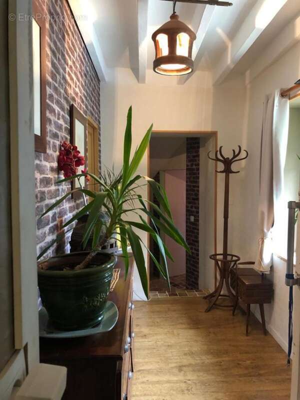 Maison à YVRE-LE-POLIN