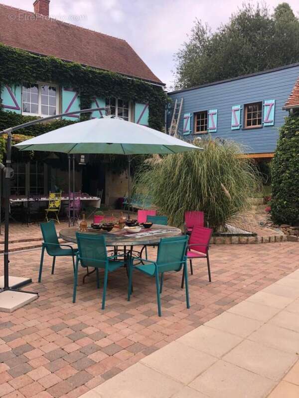 Maison à YVRE-LE-POLIN