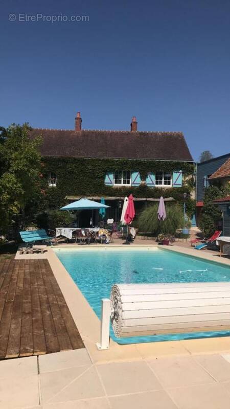 Maison à YVRE-LE-POLIN