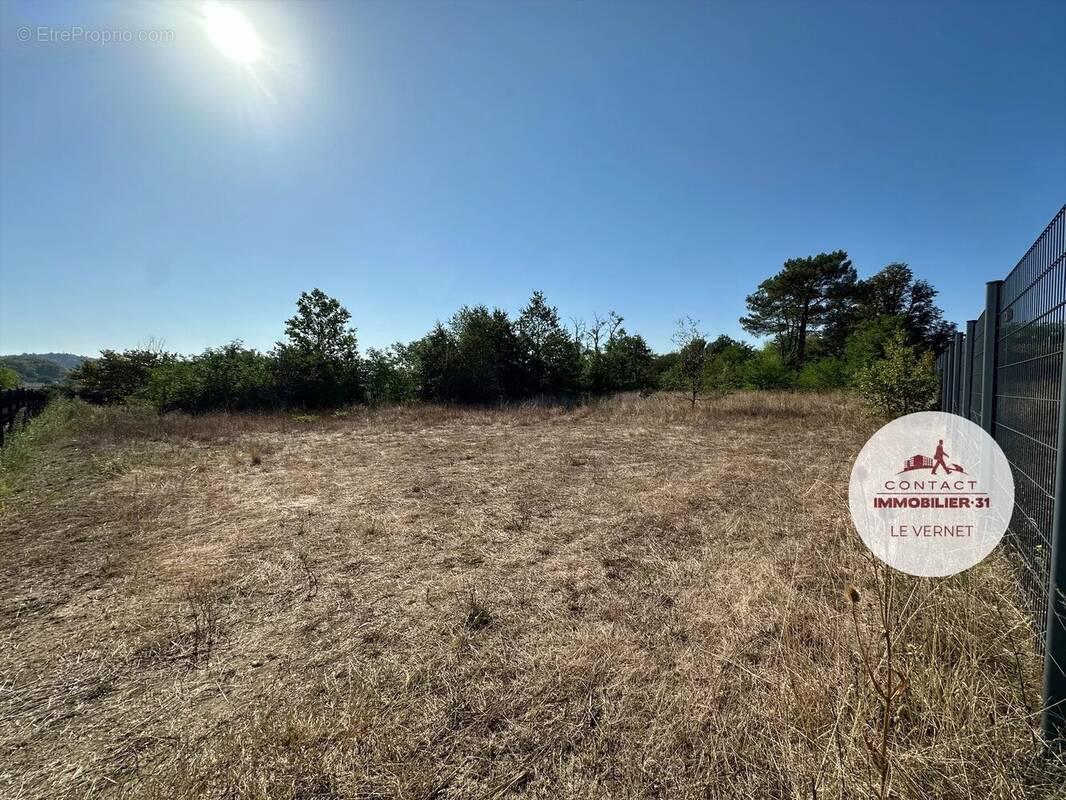 Terrain à LABARTHE-SUR-LEZE