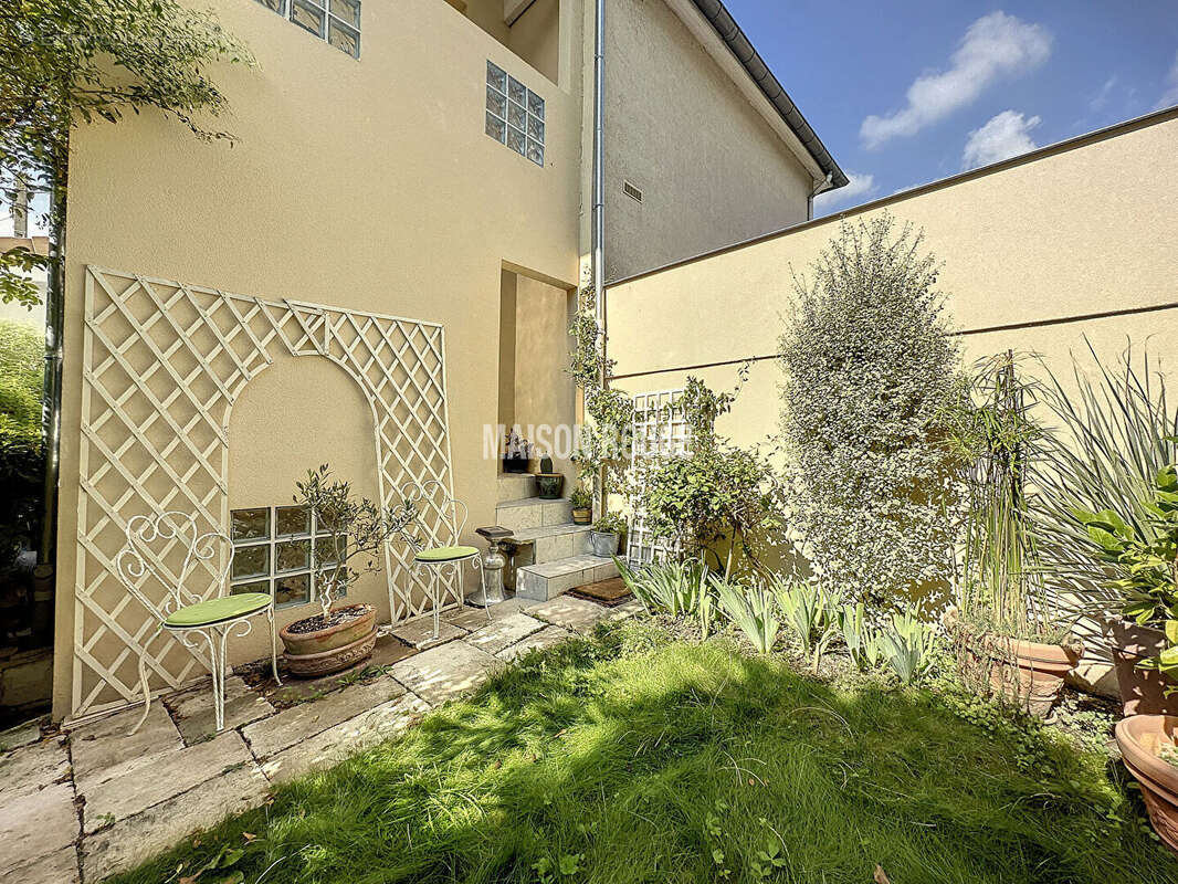 Maison à RUEIL-MALMAISON