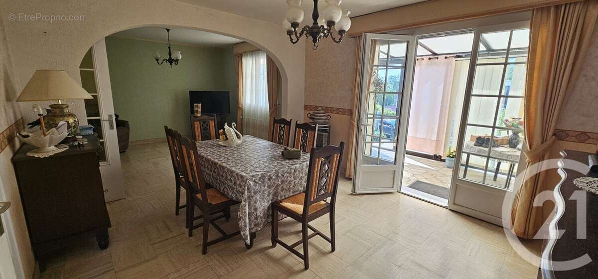 Maison à CONIE-MOLITARD