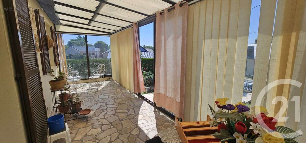 Maison à CONIE-MOLITARD