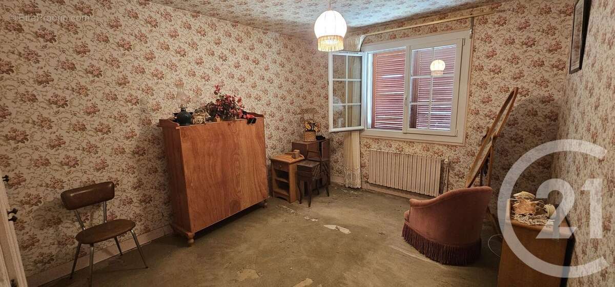 Maison à CONIE-MOLITARD