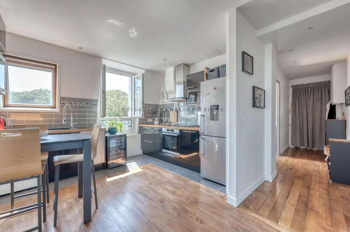 Appartement à PARIS-20E