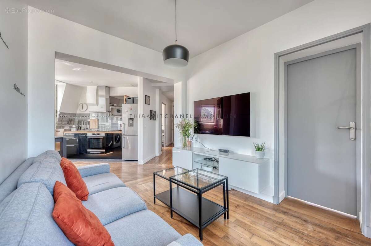 Appartement à PARIS-20E