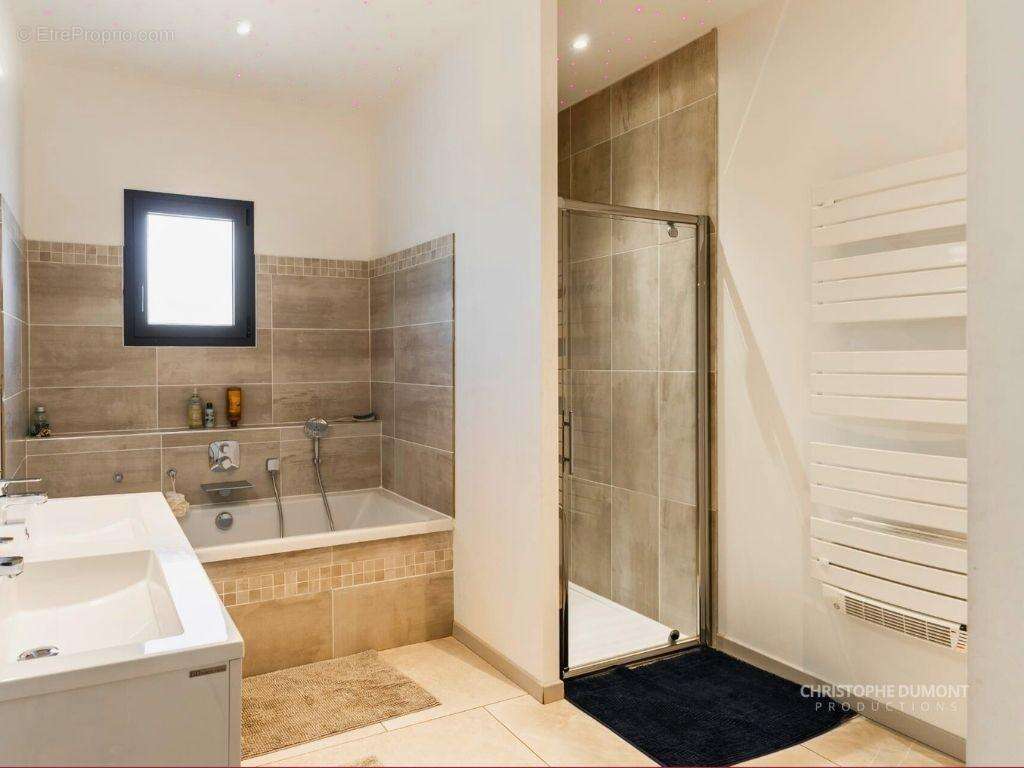   - Maison à MIREMONT