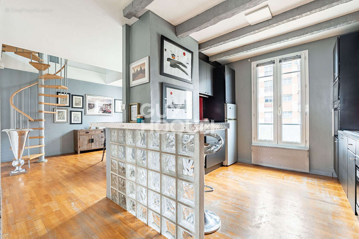 Appartement à ASNIERES-SUR-SEINE