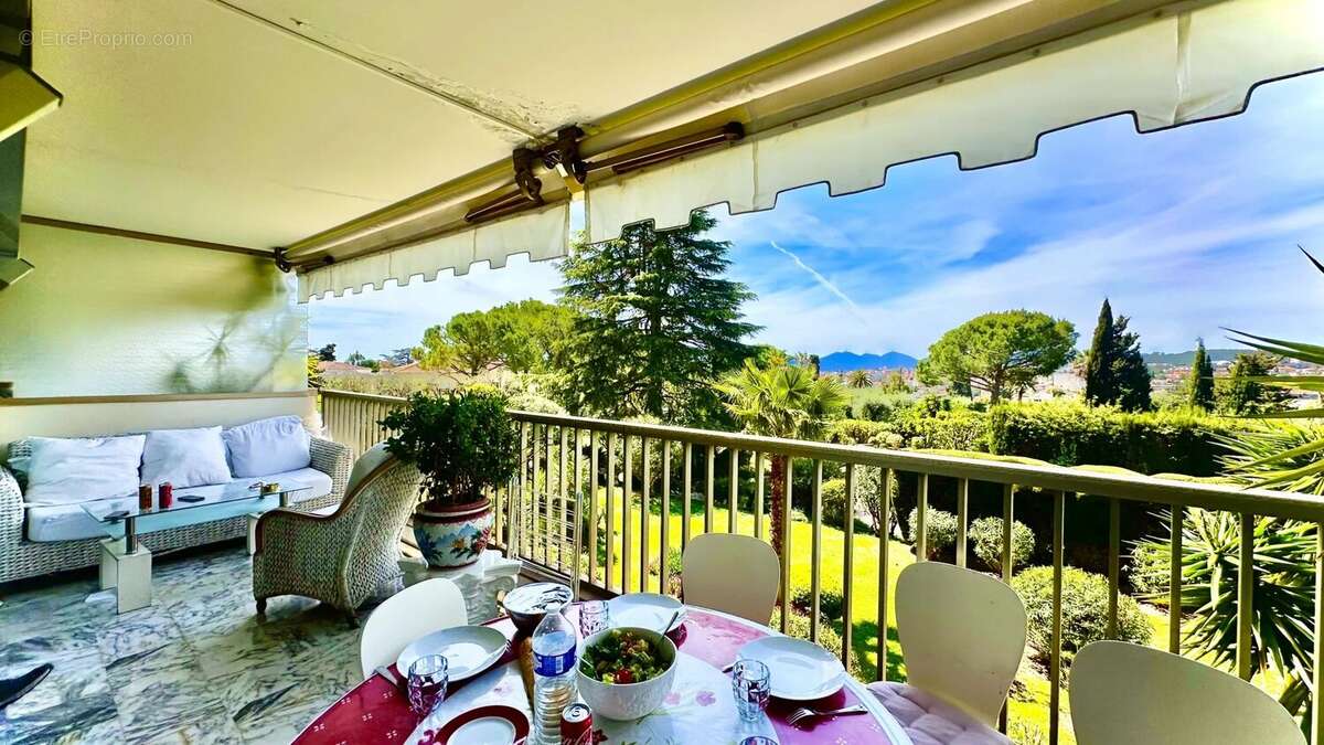 Appartement à CANNES