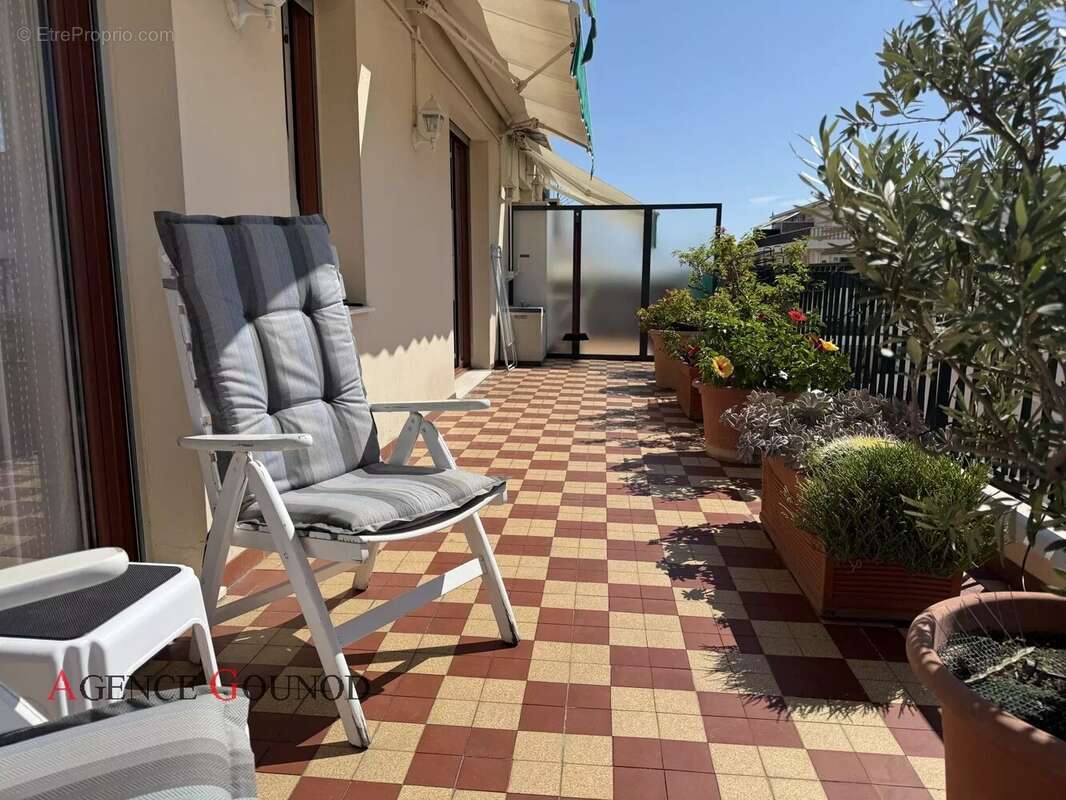 Appartement à NICE