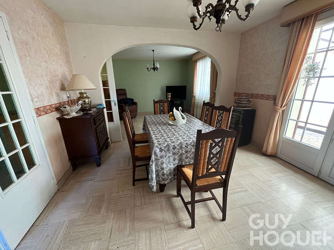 Maison à CONIE-MOLITARD