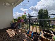 Appartement à LES CLAYES-SOUS-BOIS