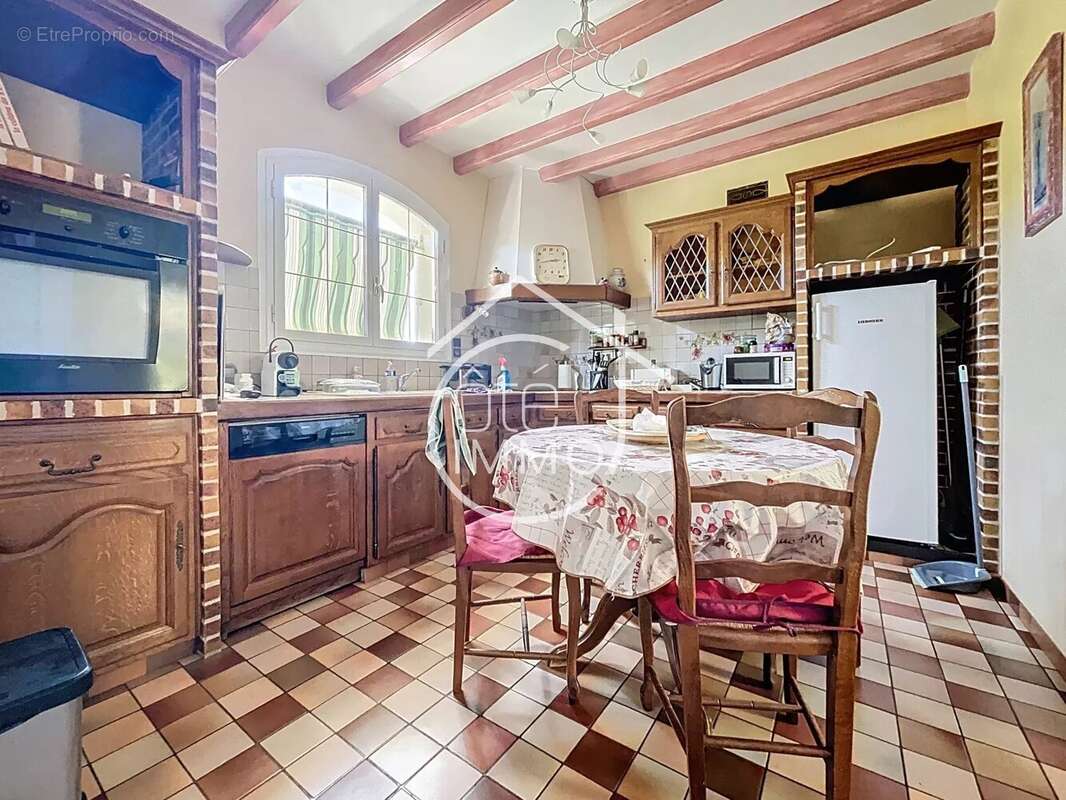 Maison à SAINT-MAGNE-DE-CASTILLON