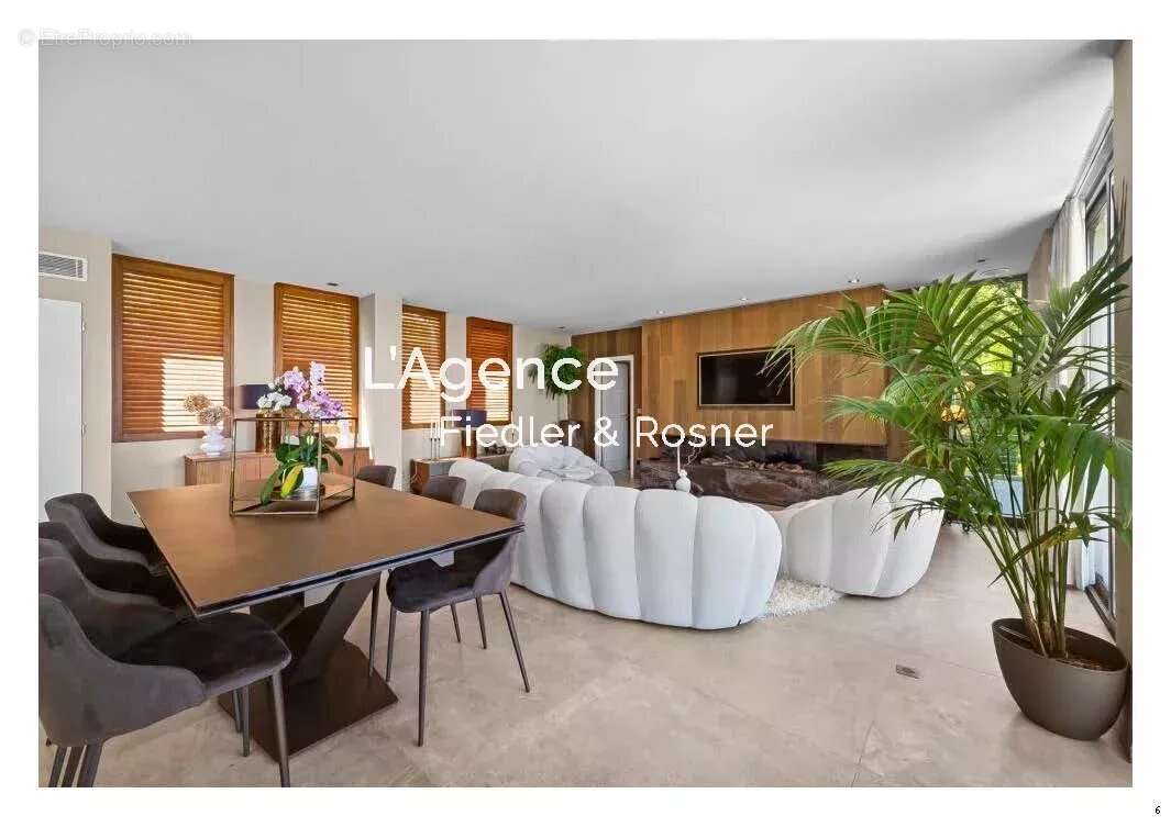 Maison à RAMATUELLE