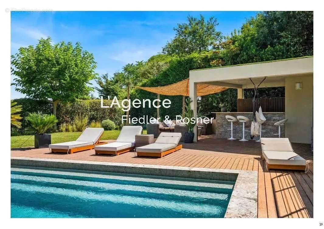 Maison à RAMATUELLE