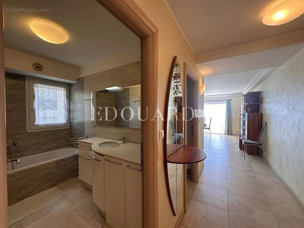 Appartement à MENTON