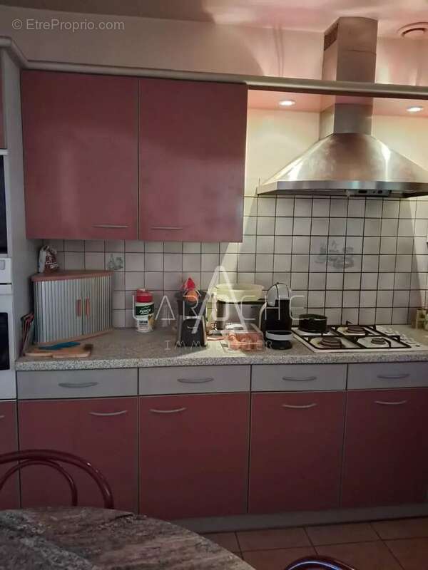 Maison à VILLENEUVE-DE-LA-RAHO