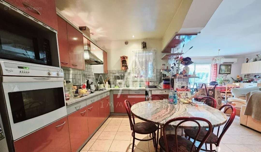 Maison à VILLENEUVE-DE-LA-RAHO