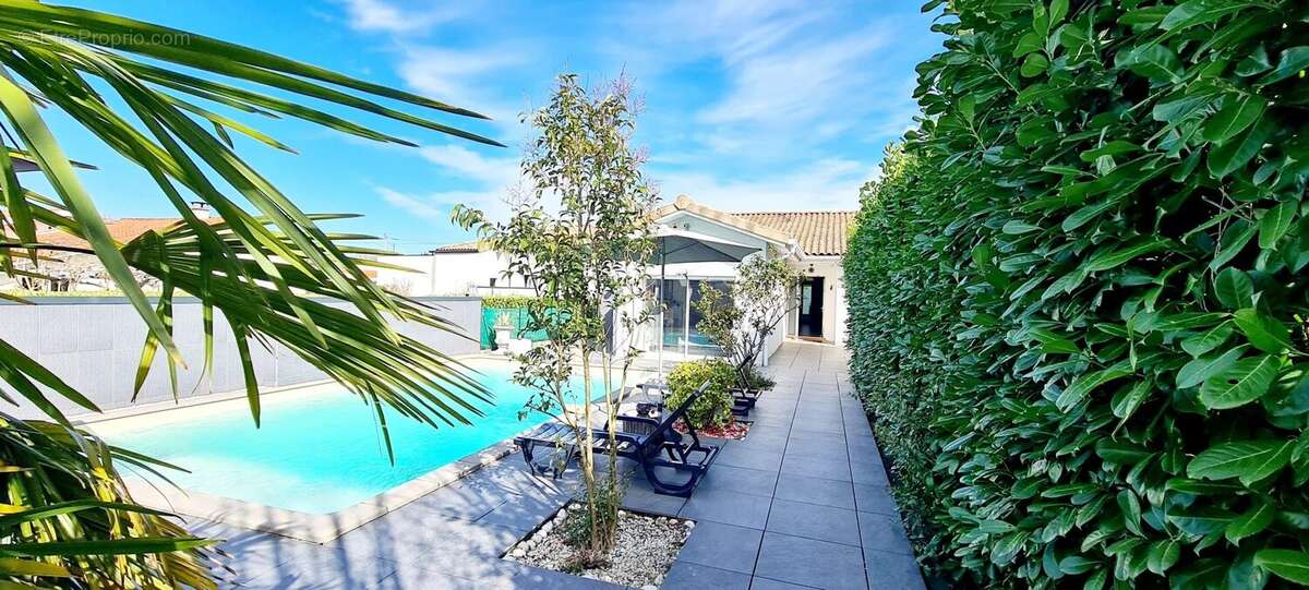 Maison à SAINT-JEAN-DE-VERGES