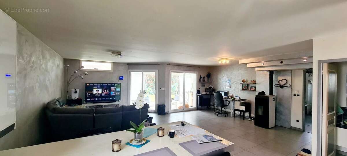 Maison à SAINT-JEAN-DE-VERGES