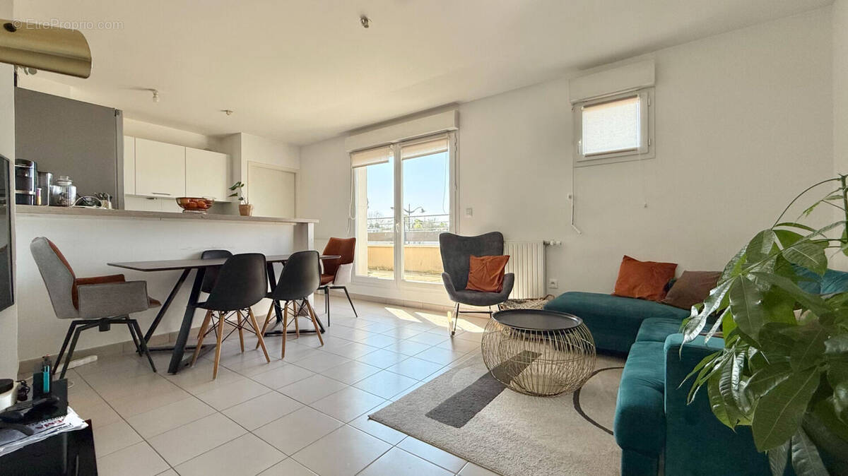 Appartement à CORBEIL-ESSONNES