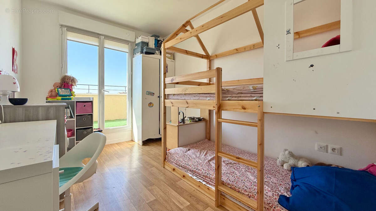 Appartement à CORBEIL-ESSONNES