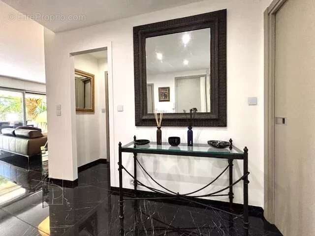 Appartement à LE CANNET