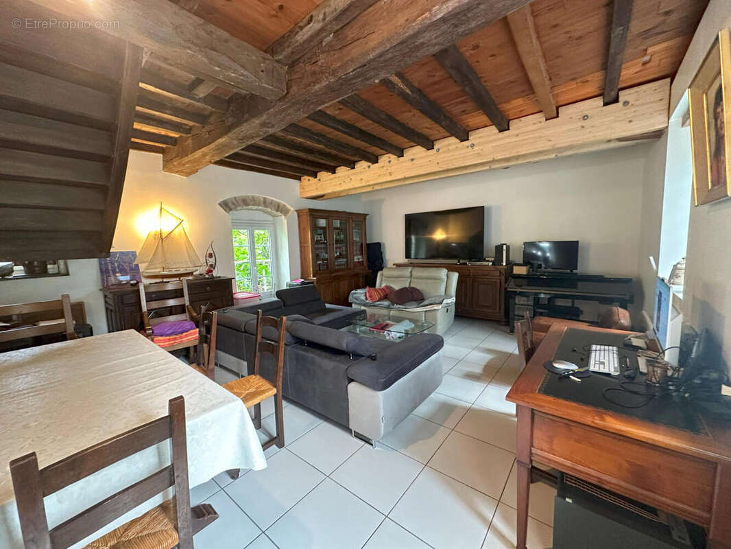 clp12553 - Maison à OLORON-SAINTE-MARIE