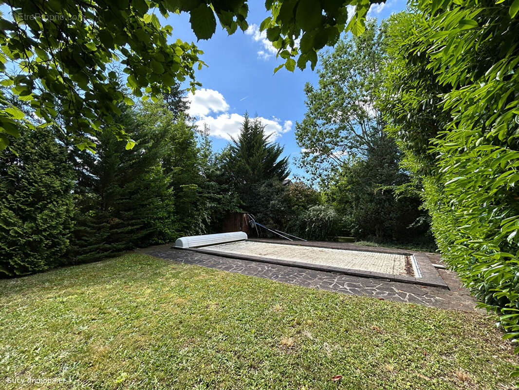 Maison à SUCY-EN-BRIE