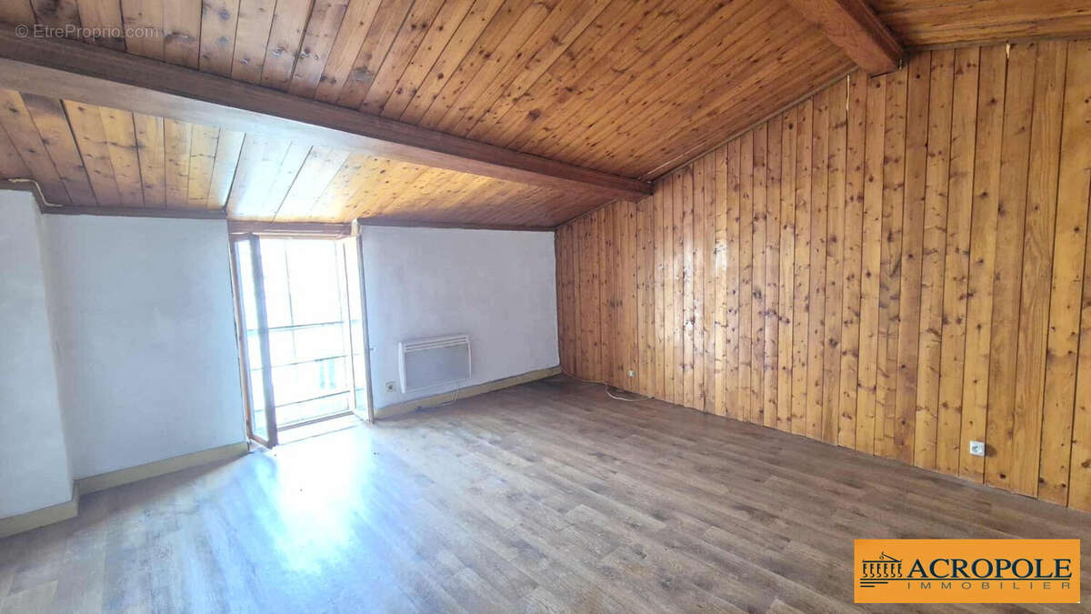 Maison à SAINT-SATUR