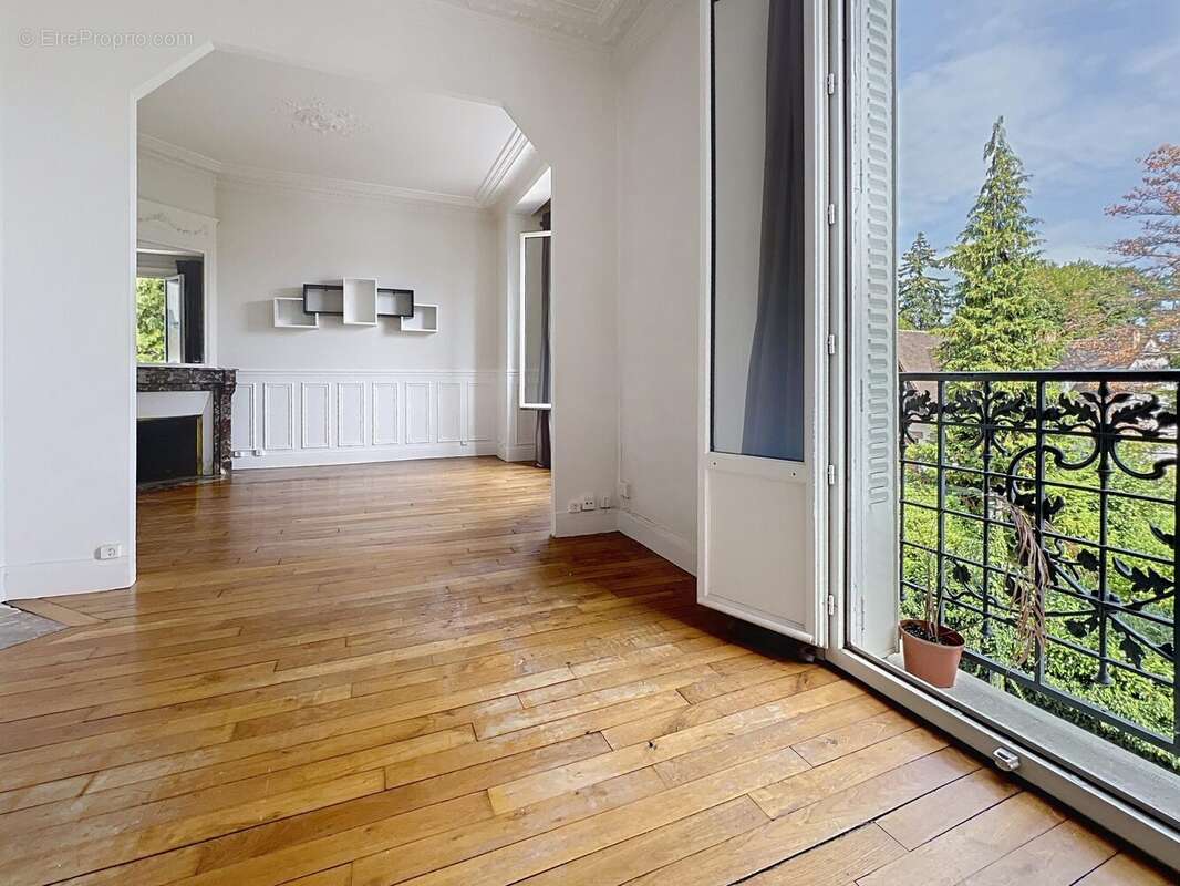 Appartement à GARCHES