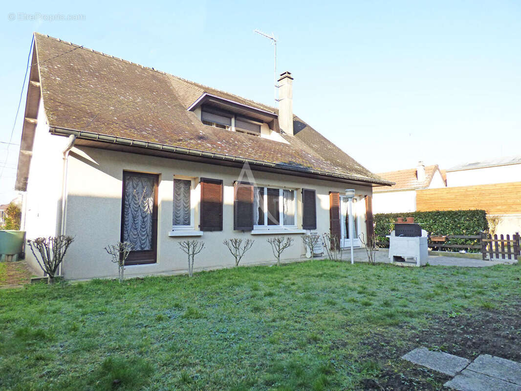 Maison à NEUILLY-SUR-MARNE