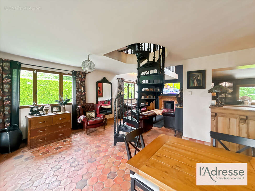 Maison à PERRIERS-SUR-ANDELLE