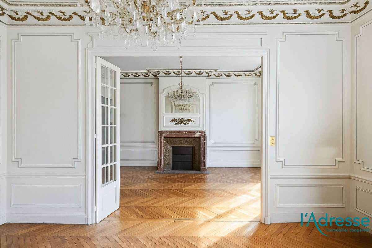 Appartement à PARIS-11E