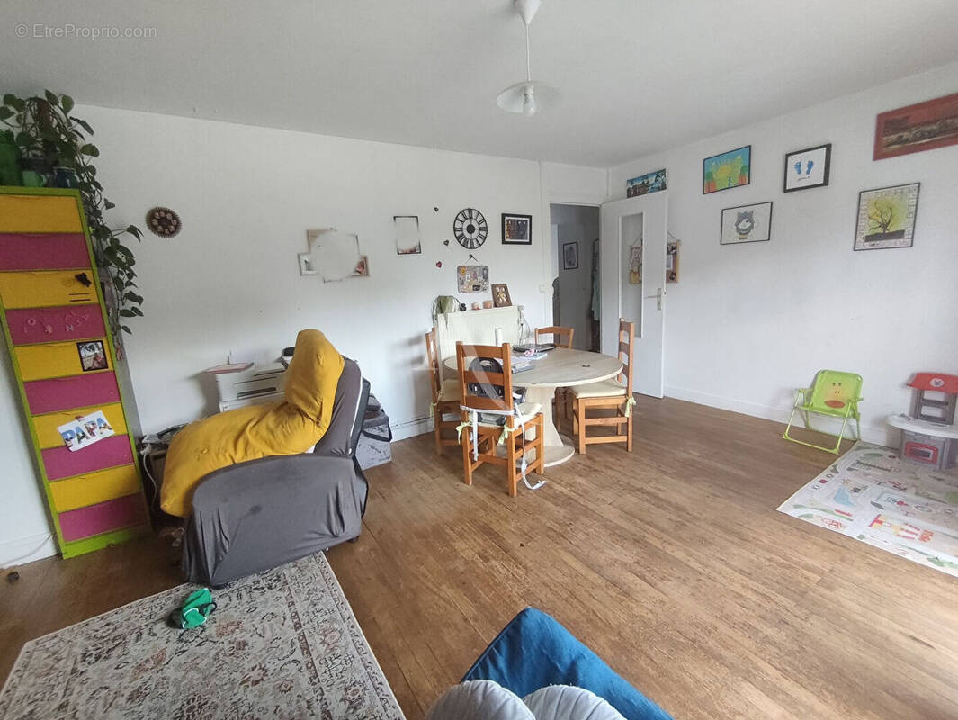 Appartement à SAINTES