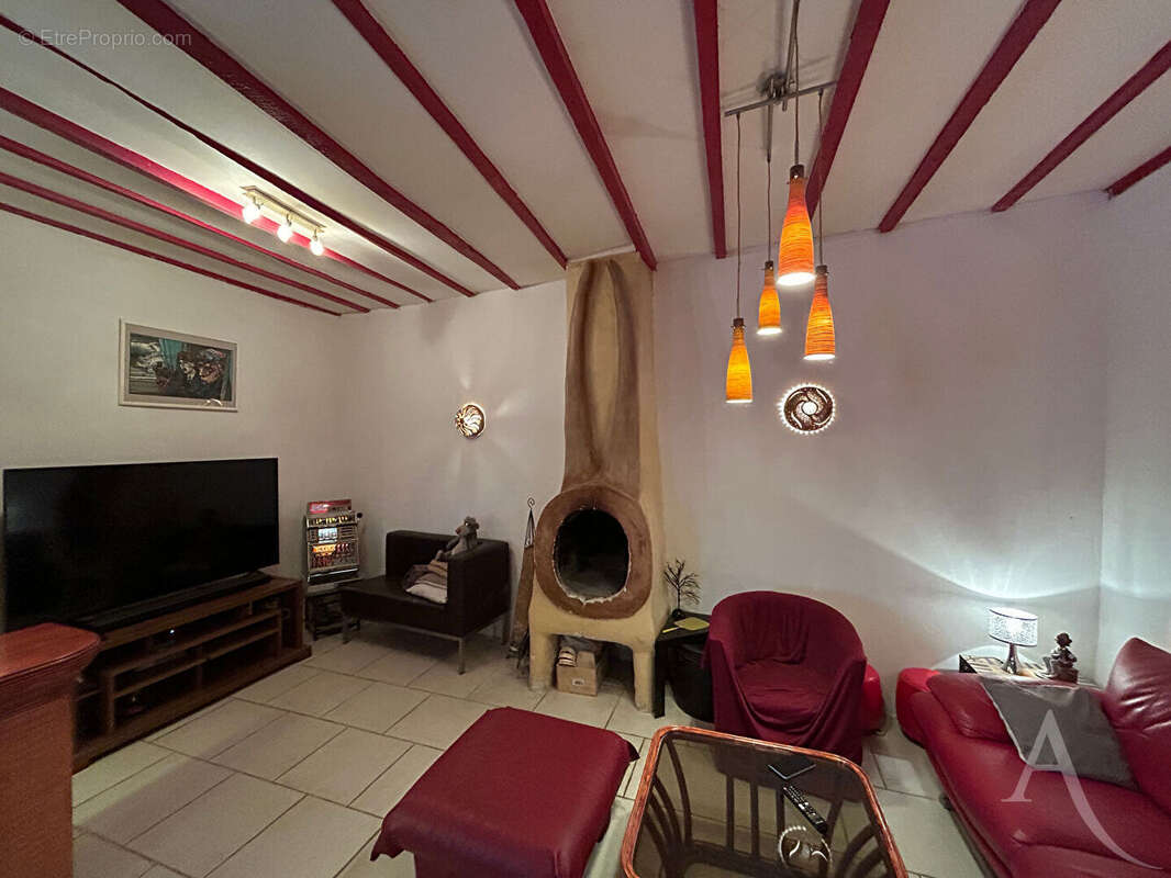 Maison à SAINT-VAAST-EN-CHAUSSEE