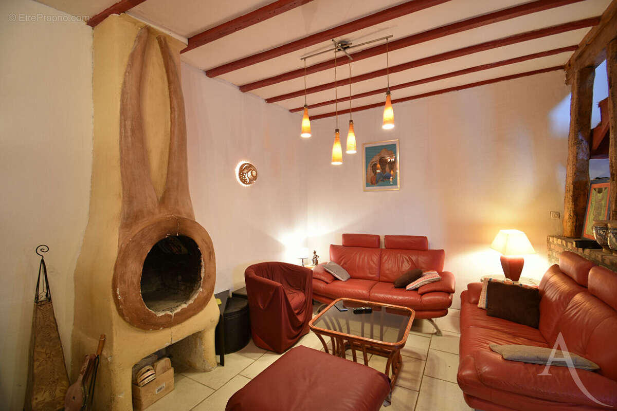 Maison à SAINT-VAAST-EN-CHAUSSEE